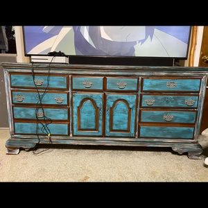 Beautiful dresser with matching mirror!